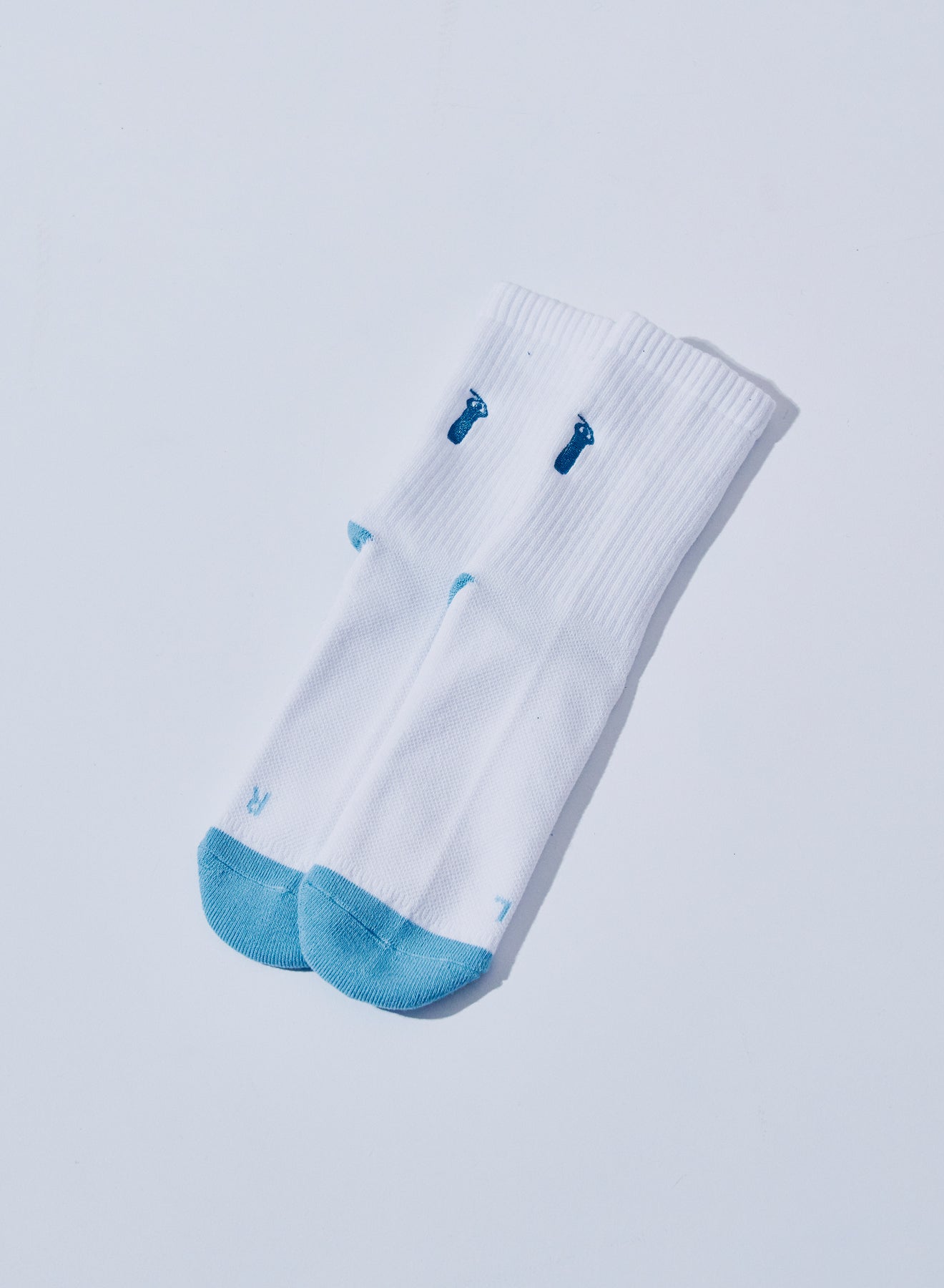 SJKS25-NEL 刺繍クルーソックス