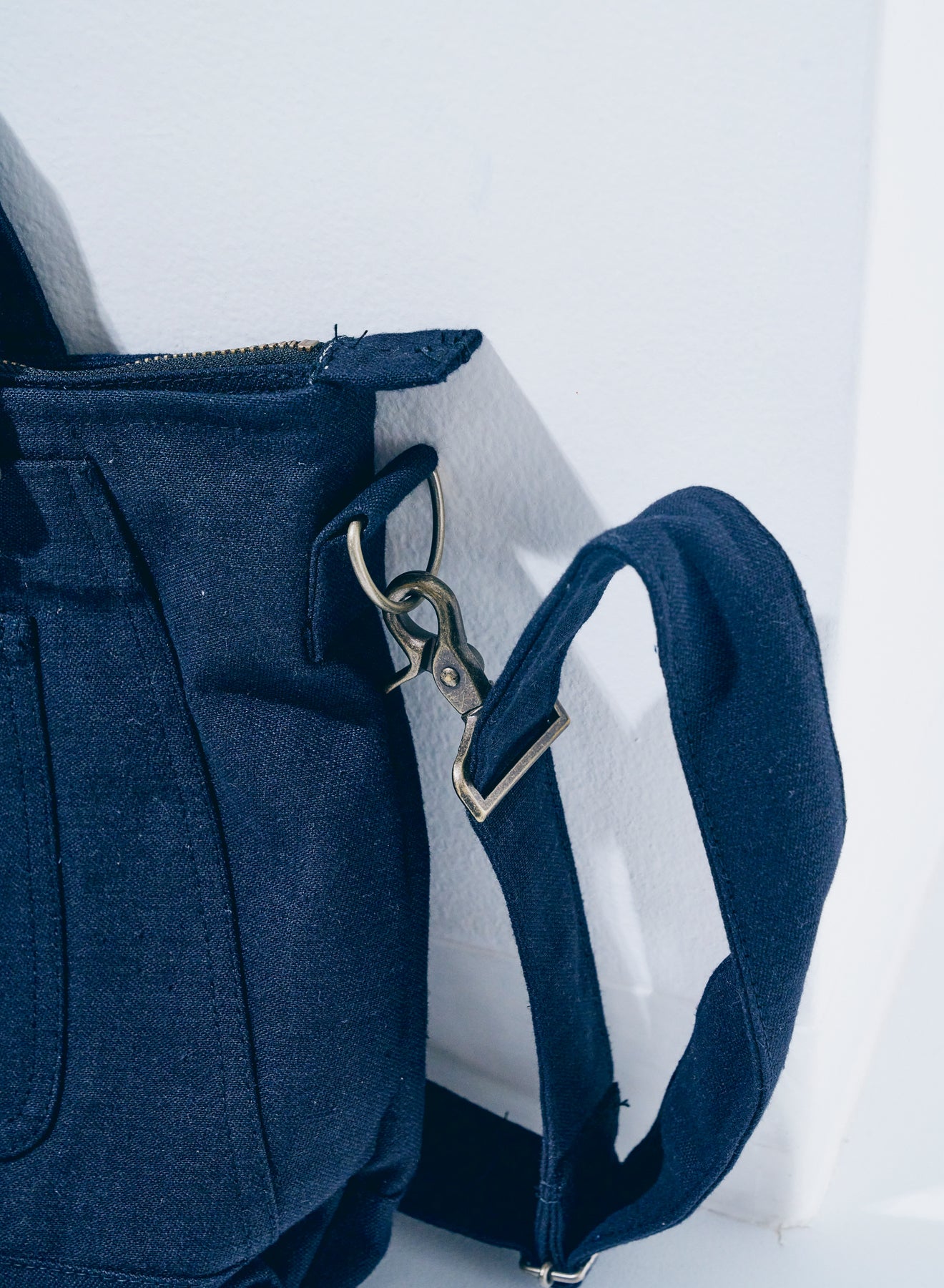 SJOVB26 (Overall-Style Shoulder Bag)